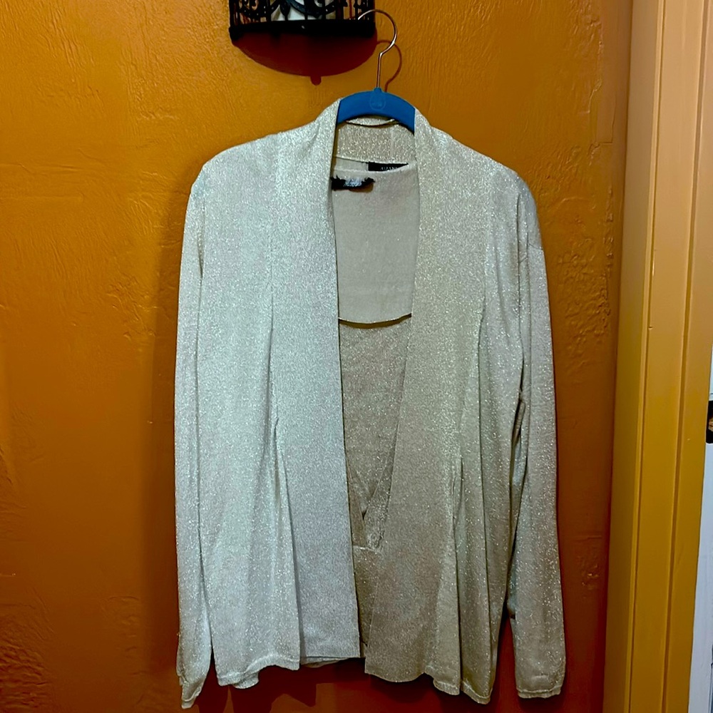 2 piece ALFANI sleeveless top and cardigan. GOLDEN THREADS THRU out. Dressy